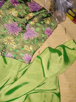 Vestido largo satén verde