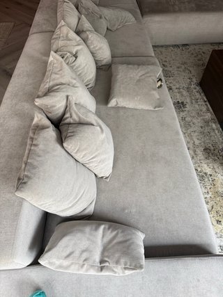 Sofá gris de tela