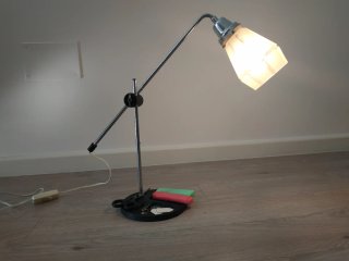 Lámpara de escritorio antigua