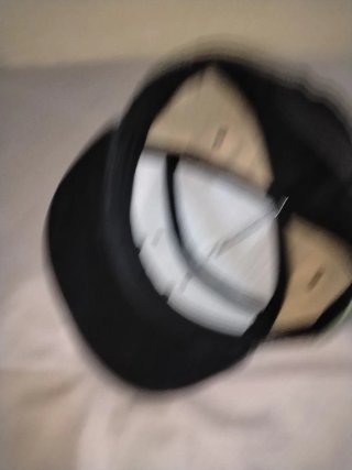 Gorra estilo militar camuflaje y negro