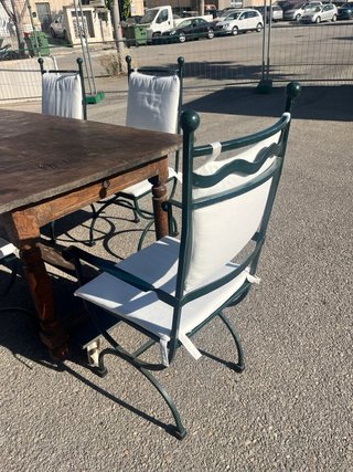 Mesa de comedor rústica con 6 sillas