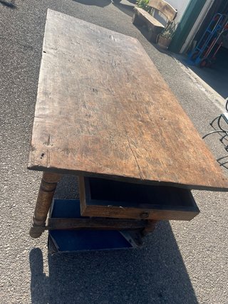 Mesa de comedor rústica con 6 sillas