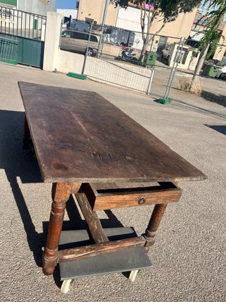 Mesa de comedor rústica con 6 sillas