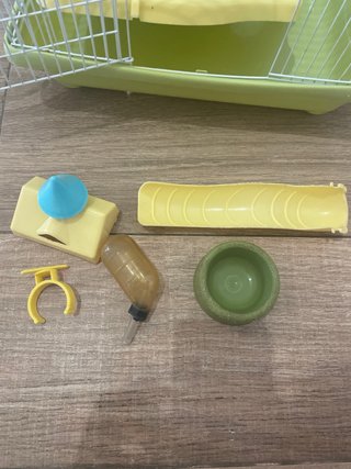 Jaula para hámster con accesorios