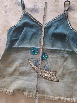 Top da cowboy con paillettes e fiori