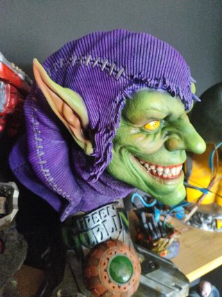 Busto Duende Verde Coleccionable