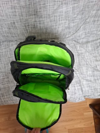 Mochila BH7 Keep Out Negra y Verde