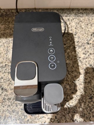 Cafetera Delonghi Nespresso Lattissima One