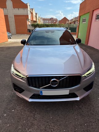 Volvo XC60 B4 diésel R-Desing AWD FULL, nacional