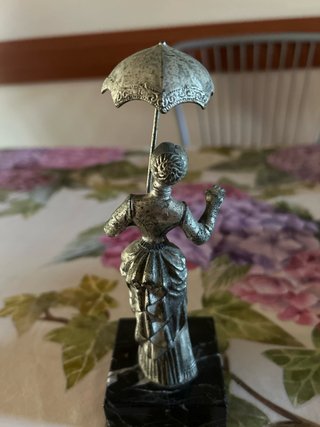 Statua Dama con Ombrello - Barcellona.