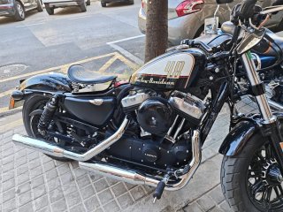 Harley Davidson Sportster Forty Eight Negra