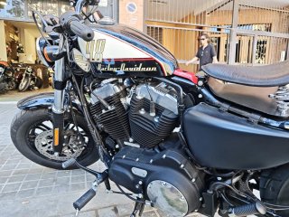 Harley Davidson Sportster Forty Eight Negra