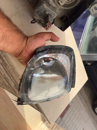 Faros y Pilotos Intermitentes Nissan TerranoII