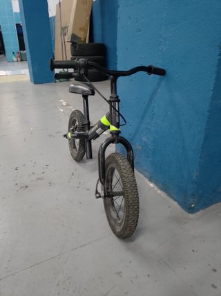 Bicicleta infantil B'Twin 12 sin pedales