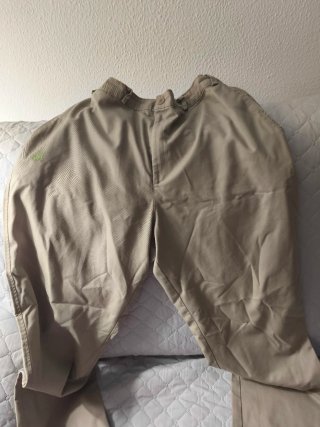 Uniforme FESD Colegio sagrada familia Pinto