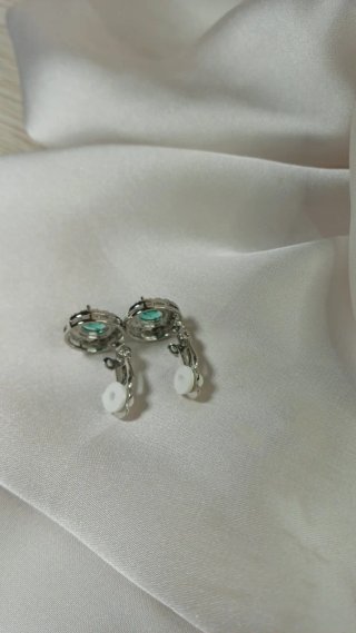 Pendientes Vintage Chapado Oro Blanco Símil Esmera