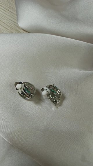 Pendientes Vintage Chapado Oro Blanco Símil Esmera
