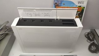 Nintendo Wii Bianca + Giochi Donkey Kong + Extra (LEED)