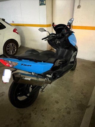 Yamaha T-Max 500cc Maxi Scooter en perfecto estado