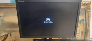 Monitor Gateway Negro + teclado Inves