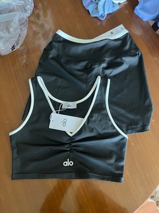 Conjunto deportivo Alo negro