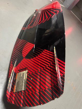 Tavola da wakeboard con scarponi inclusi