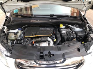 Peugeot 2008 Diesel 1.6 año mediados 2015