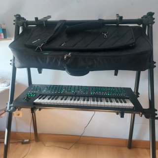 Sintetizador Roland System 8
