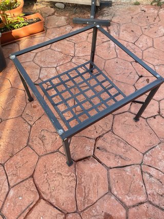 Mesita de centro cristal y metal gris oscura