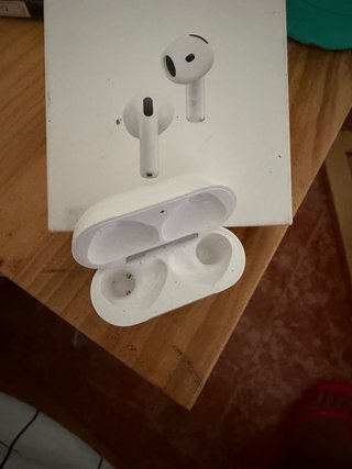 Estuche Carga AirPods 4 Blanco