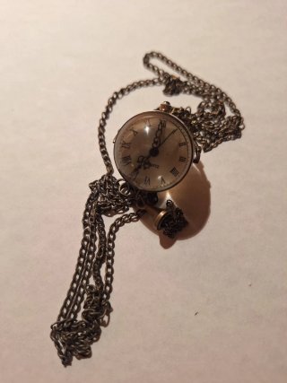 Colgante Reloj Lupa