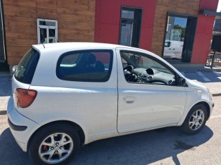 Toyota Yaris 2004
