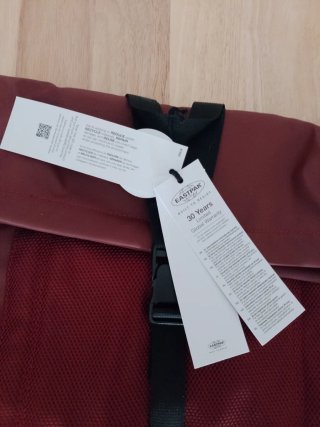 Mochila Eastpak Tecum Roll. Nueva.