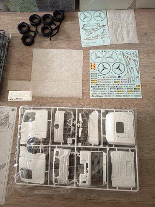 Maqueta Camión Mercedes Benz Actros MP4 Italeri