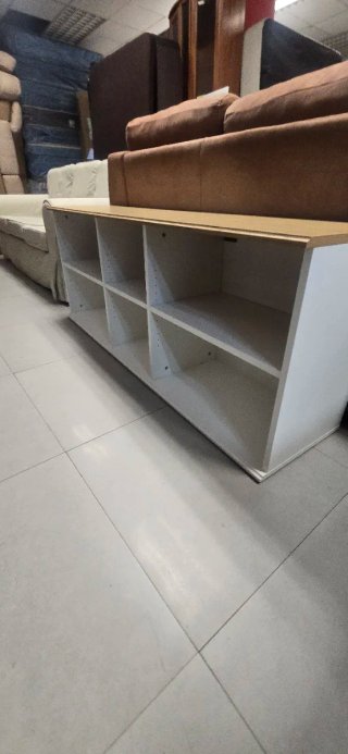Mueble TV blanco y madera