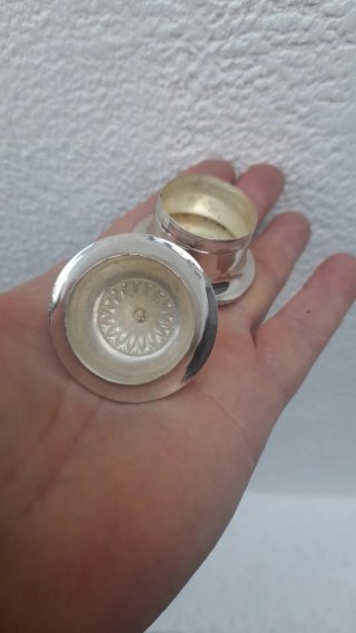 Scatolina vintage metallo leggero