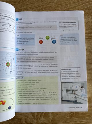 Física i Química 2n Secundària Llibre alumne Fa...
