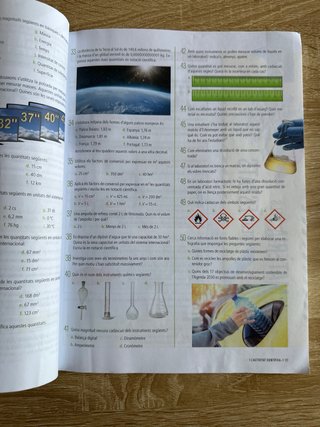 Física i Química 2n Secundària Llibre alumne Fa...