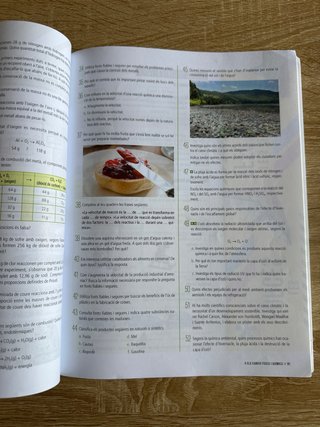 Física i Química 2n Secundària Llibre alumne Fa...