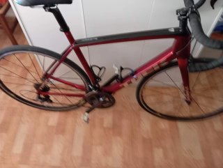 Bicicleta Trek Domane Roja