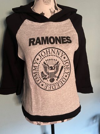 Sudadera Ramones Gris y Negra. De los 90.