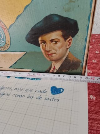 Caja antigua Fábrica de Boinas Valencia