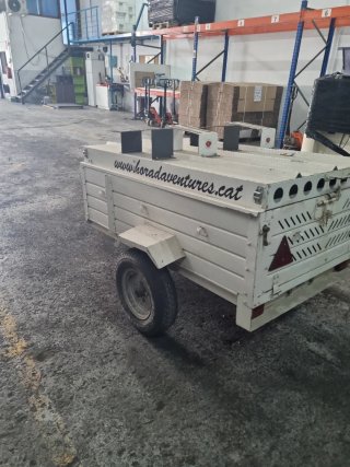Remolque perros blanco