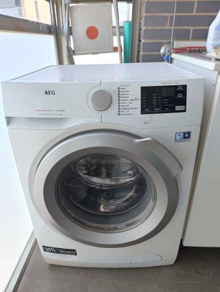 Lavadora AEG ProSense 8kg