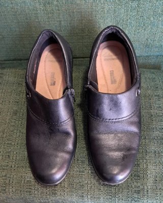 Botines negros de cuero
