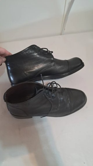 Botines negros de piel talla 38