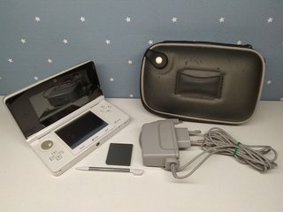 Nintendo 3DS Bianca + Pokémon Perla + Regalo LEED