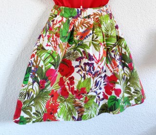 Set Top Rosso e Gonna Stampata