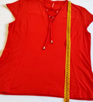 Set Top Rosso e Gonna Stampata