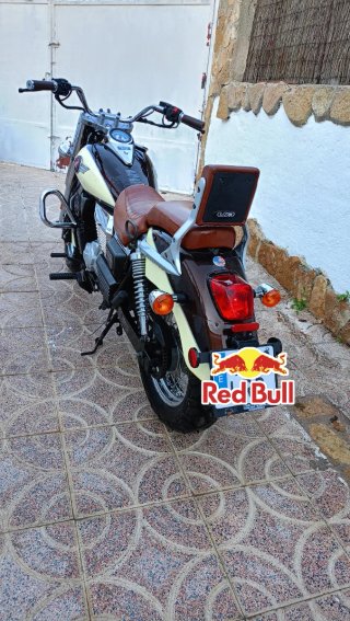 Moto UM Commando Classic 125cc 2021